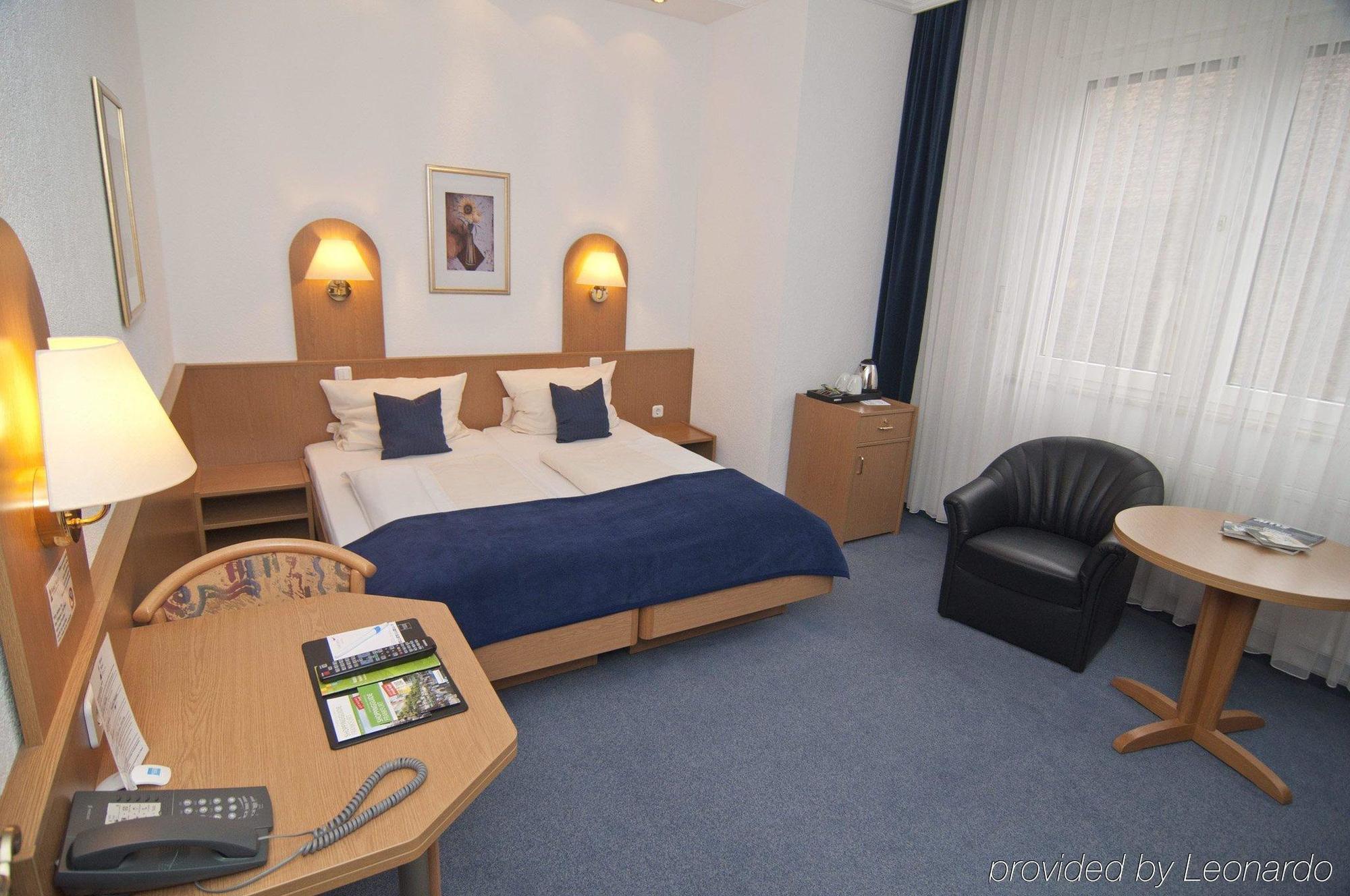 פרנקפורט Hotel West An Der Bockenheimer Warte מראה חיצוני תמונה