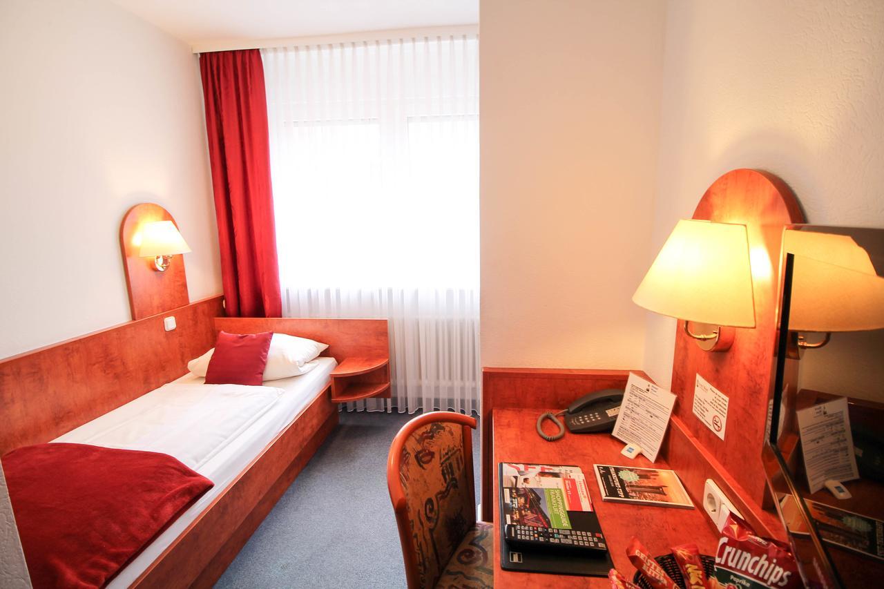 פרנקפורט Hotel West An Der Bockenheimer Warte מראה חיצוני תמונה